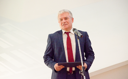 dsc-0243_250x154_crop_478b24840a