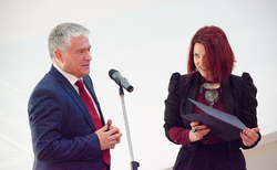 dsc-0256_250x154_crop_478b24840a