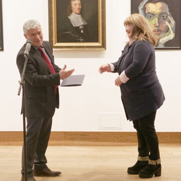 dve_700x700_crop_478b24840a