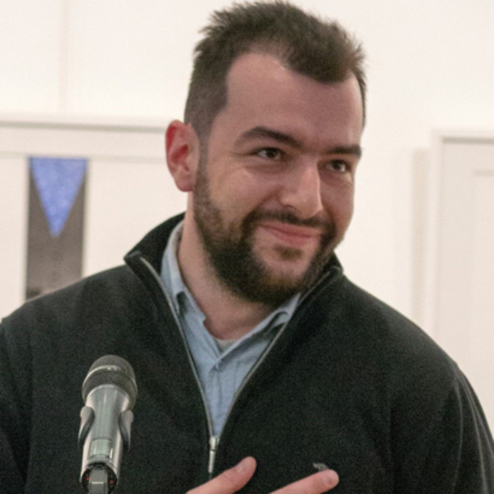 lilo-petrov-nbu_700x700_crop_478b24840a