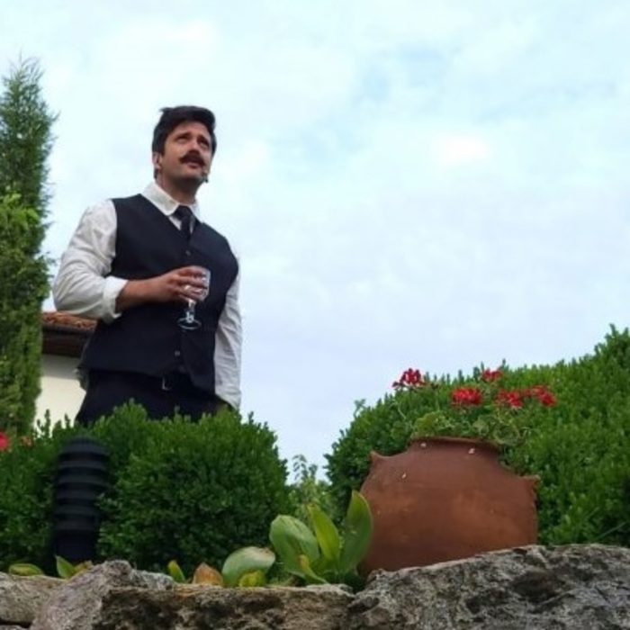 013_700x700_crop_478b24840a