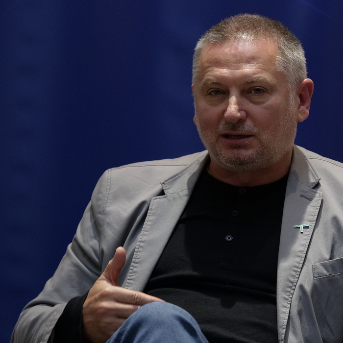 1966673_700x700_crop_478b24840a